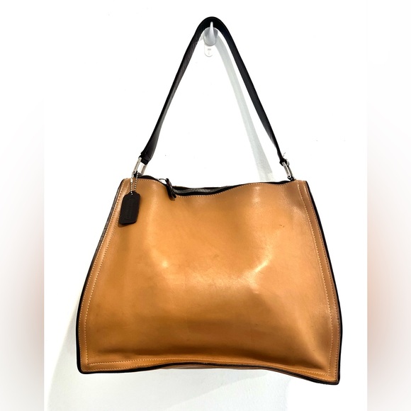 Coach Vintage Camel and Chocolate Brown Lined Shoulder Bag - Picture 2 of 15